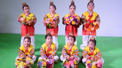 2017년 포크로라마 축제 한국민속관의 단체 사진
